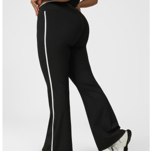 Plus Size Flared Yoga Pants OEM/ODM Manufacturer: High-Waist Color Block Activewear, Extended Sizes for Bulk SupplyP02509