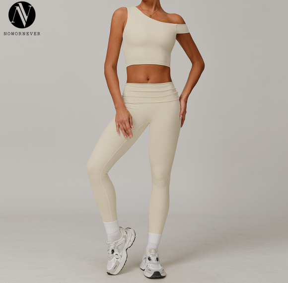 Eco-Friendly Women's Recycled Yoga Set - Breathable & Quick-Dry Fabric, Ideal for OEM/ODM Orders. Wholesale Opportunities for Activewear and Sportswear Brands!