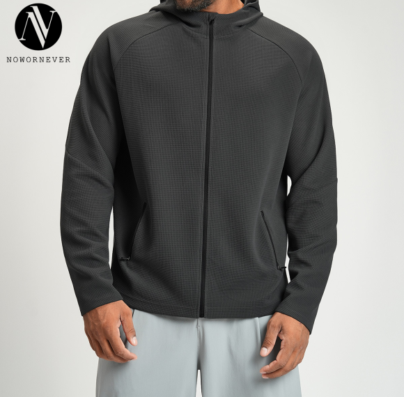 Men's Anti-Static Hooded Jacket for Sports & Fitness | Skin-Friendly Outdoor Wear with Zippered Long Sleeves | OEM, ODM & Wholesale Options for Cross-Border Markets2512
