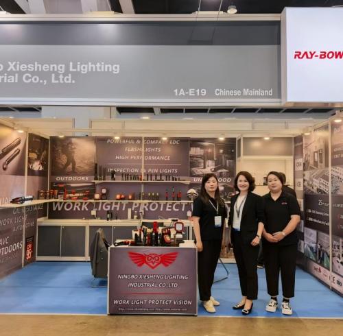 OWLAMP Showcases Portable Lighting At HKTDC Hong Kong Electronics Fair