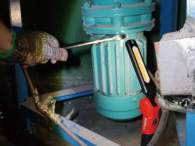 handheld inspection work light used for mechanical equipment maintenance