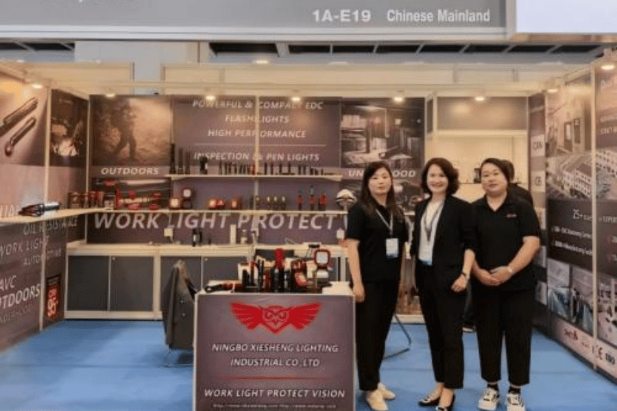 OWLAMP Showcases Portable Lighting At HKTDC Hong Kong Electronics Fair
