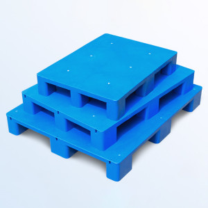 JW-32 Durable Lightweight Stackable Plastic Pallet for Warehouse Storage and Retail Display Use