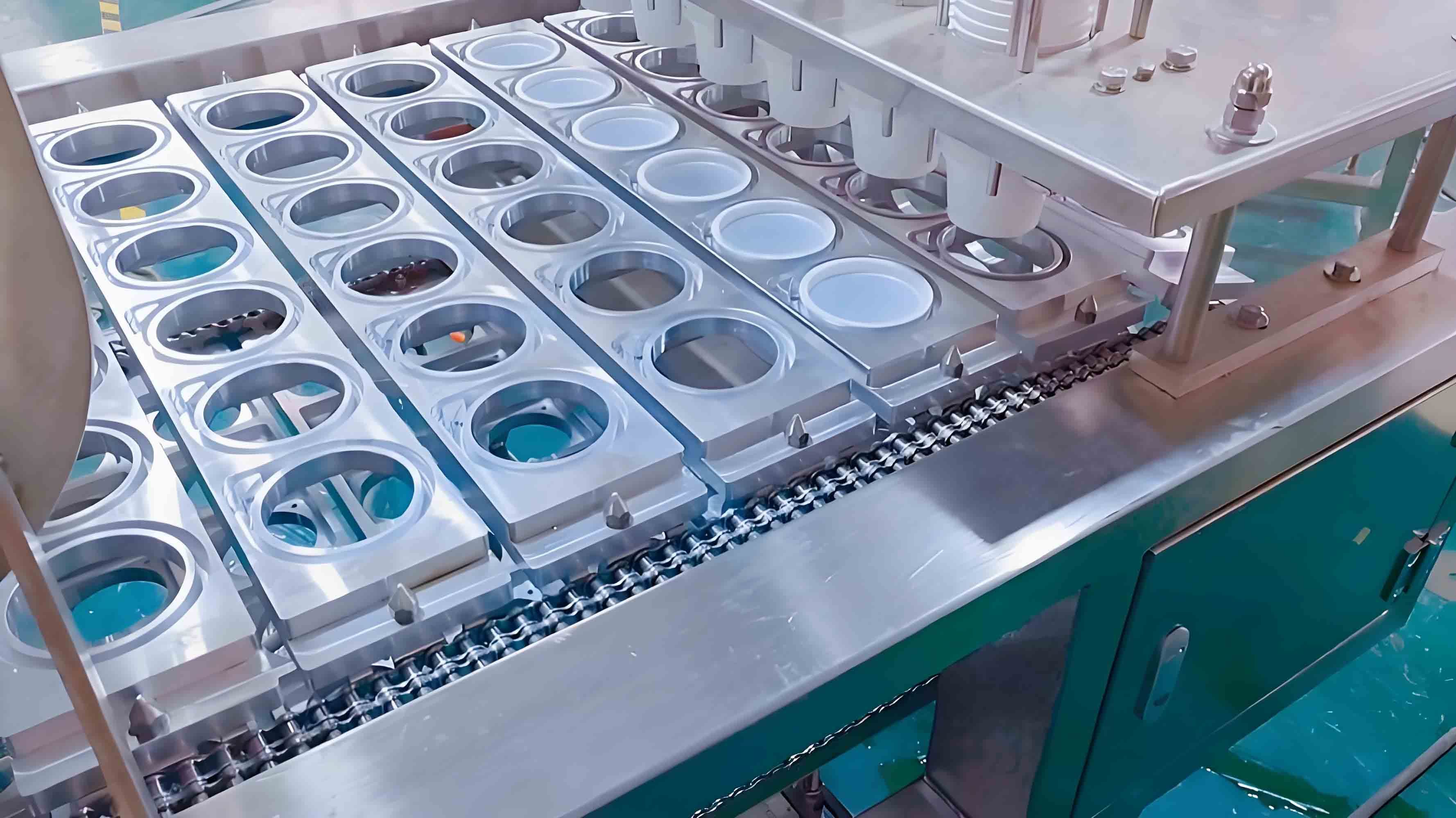 linear filling and sealing machine