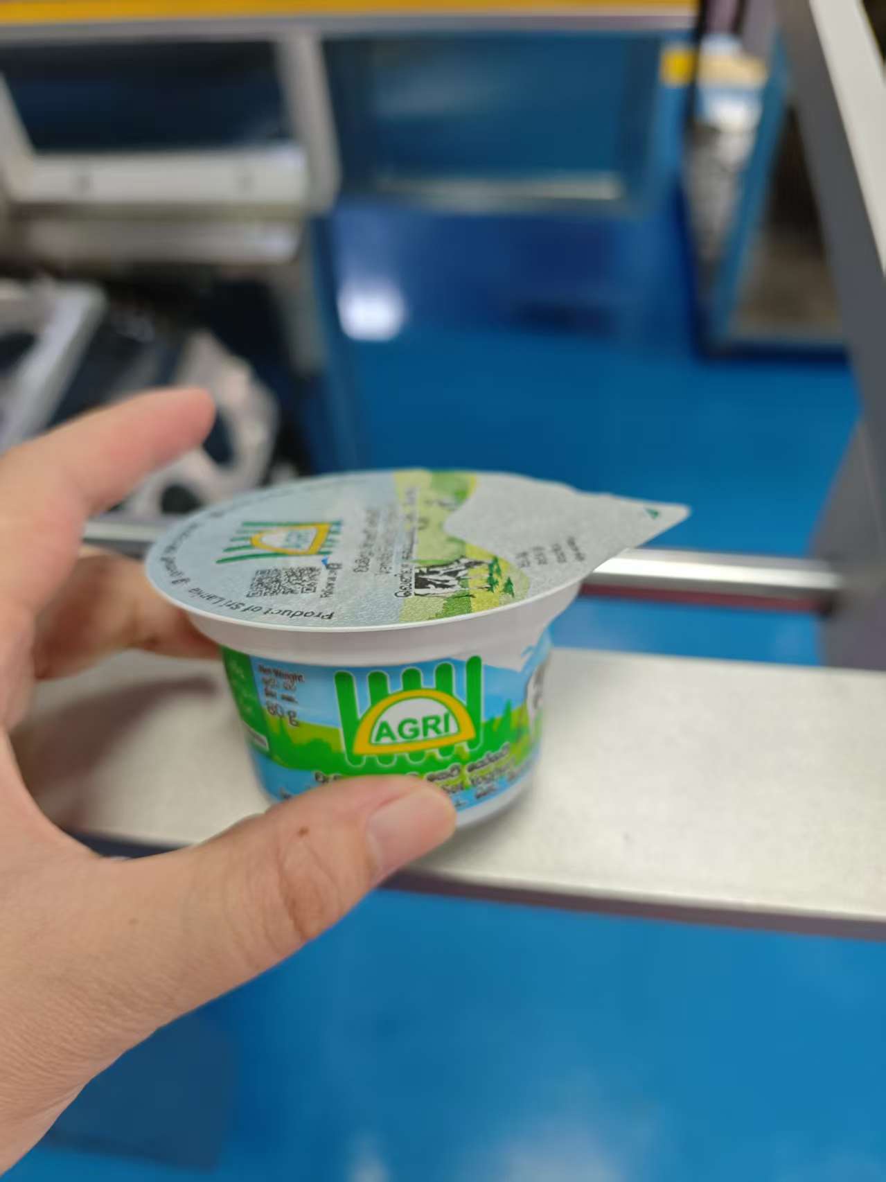 filling and sealing machine