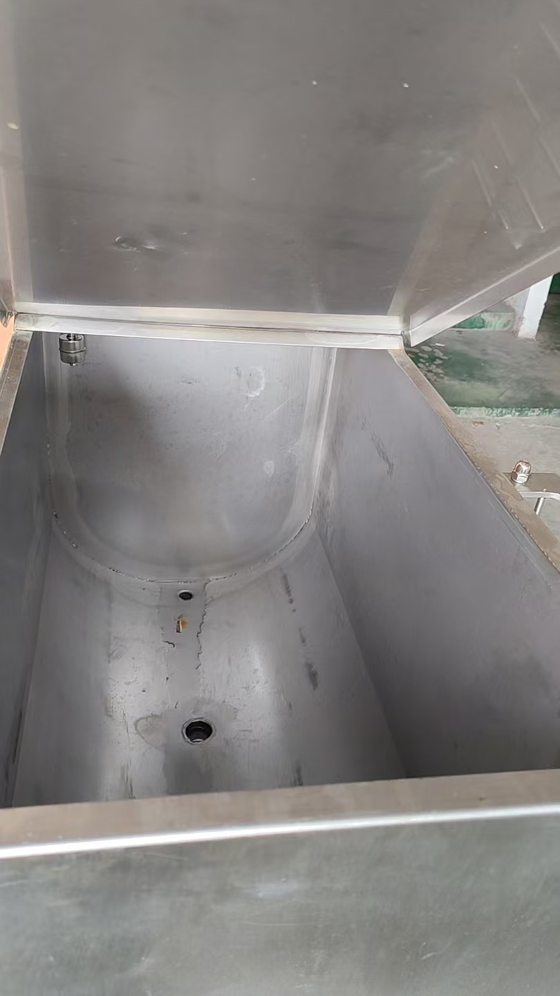filling and sealing machine