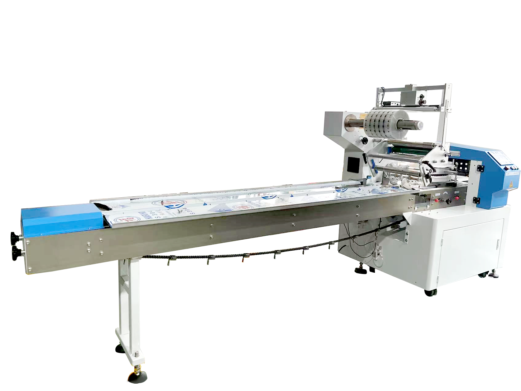 What are the characteristics of pillow packaging machine?