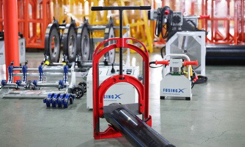 A Practical PE Pipe Cutting Method for Trench and On-Site Applications