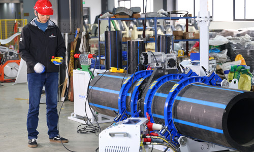 FX Series Remote Control: Designed for Real Jobsite Operation