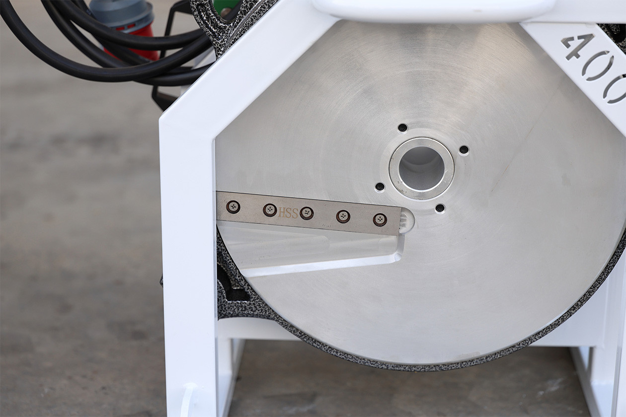 Single-size clamp inserts
