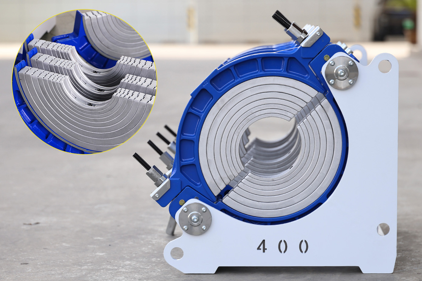 Single-size clamp inserts