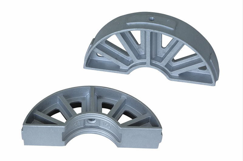 Single-size clamp inserts