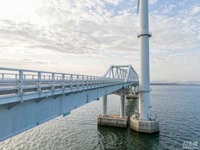 Water-based FEVE topcoat on coastal steel bridge and wind turbine towers in marine environment