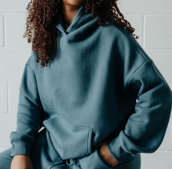 Unisex Relaxed Fit Drop Shoulder Midweight Brushed Fleece Lounge Kangaroo Pocket Pullover Hoodie