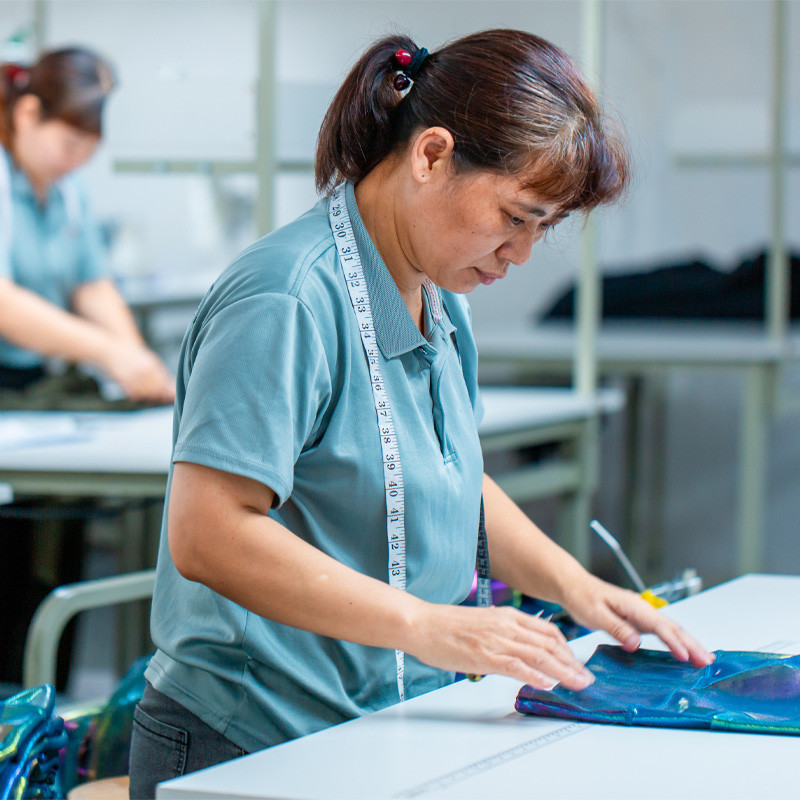 Top 10 Activewear Quality Control Checkpoints: Why Bulk Differs From Samples