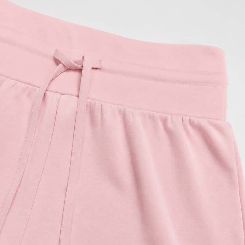 High-waisted drawstring detail on lounge pants