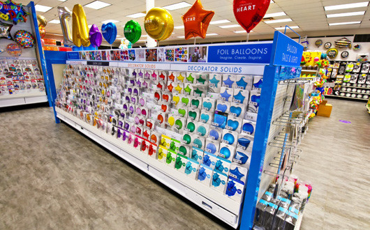 Retail of holiday decorations