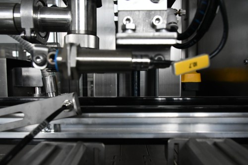 Automatic Cooking Oil Sunflower Olive Lube Essential Palm Oil Bottle Filling and Sealing Machine