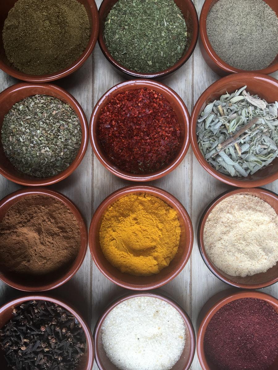 Spice powder filling machine for chili and seasoning jars