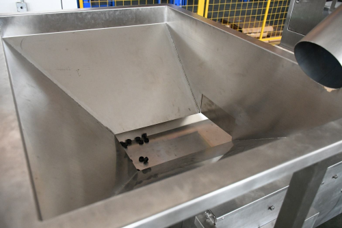 1.8L 3.8L 6.5L Z Type Bucket Elevator With Vibration Feeder Conveyor for Candy Rice Beans