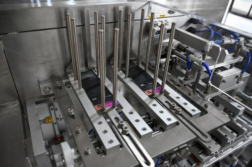 High Speed Prune Juice Premade Pouch Duplex Horizontal Packaging Machine with Servo Motor Control Match Liquid Pump