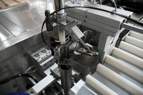 High Speed Prune Juice Premade Pouch Duplex Horizontal Packaging Machine with Servo Motor Control Match Liquid Pump