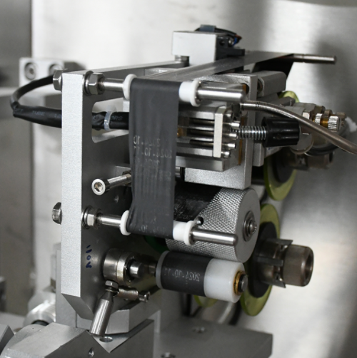 Zipper Closing Device