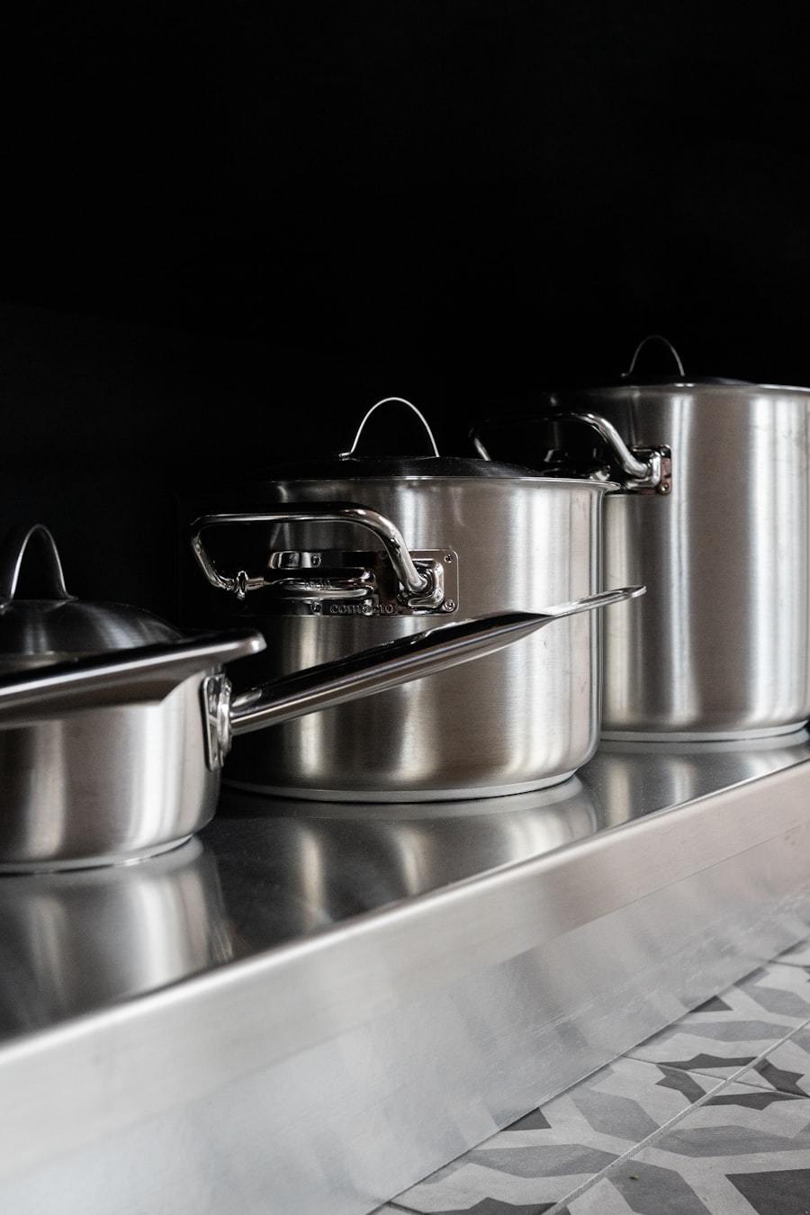 Cookware production line using SS+Al+SS sandwich discs