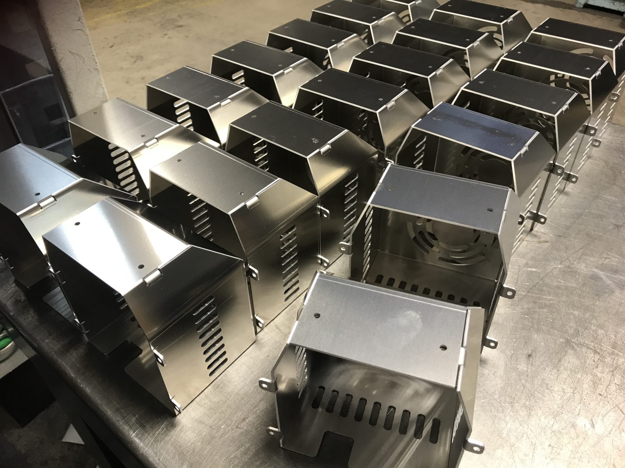 5 Common Mistakes to Avoid When Sourcing Custom Sheet Metal Enclosures