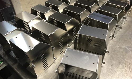5 Common Mistakes to Avoid When Sourcing Custom Sheet Metal Enclosures