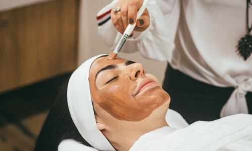The Art of Beauty Wellness: 10 Natural Strategies for Glowing, Confident Radiance