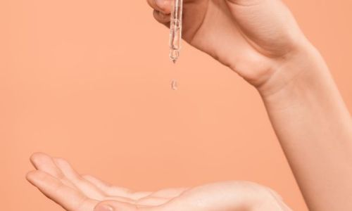 How to Fade Dark Spots and Brighten Skin: Tranexamic Acid, Niacinamide, and Biotech Innovation Explained