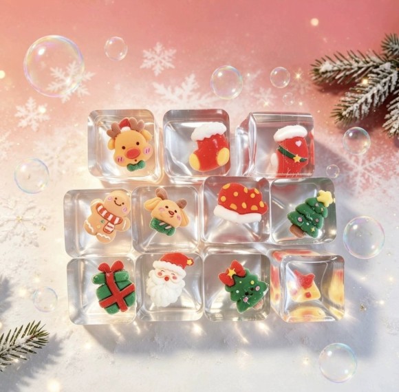 PLAYGORO Christmas Ice Cube Squishy - 12-Design Transparent Holiday Toy
