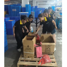 Qixi Festival Warm Welfare | PLAYGORO Presents Milk Tea to All Staff