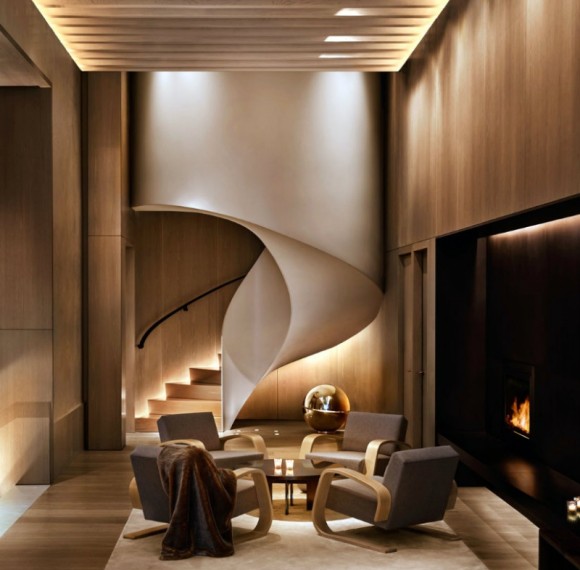 Elegant Curved Leisure Chair For Hotel VIP Lounges & Suites
