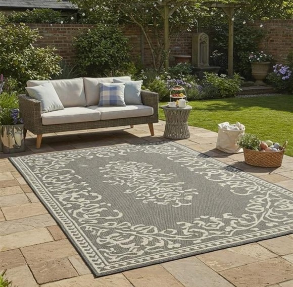 Waterproof Flatweave Outdoor Carpet With Stain-Resistant Surface For Commercial Hospitality Spaces