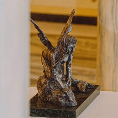Antique-Inspired Classical Bust Sculpture With Weathered Stone Finish For Hotel Hallways