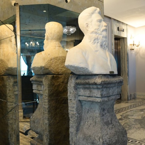 Antique-Inspired Classical Bust Sculpture With Weathered Stone Finish For Hotel Hallways