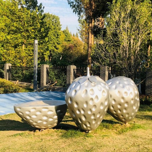 Modern Abstract Sculpture Set With Brushed Metal Finish For Hotel Gardens