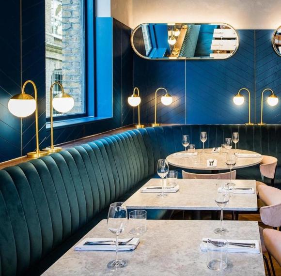 Opulent Velvet Restaurant Booth Seating For Boutique Hotel Dining