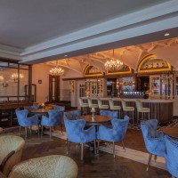 Modern Rustic Style Indoor Bar Table Perfect For Hotel And Resort Spaces