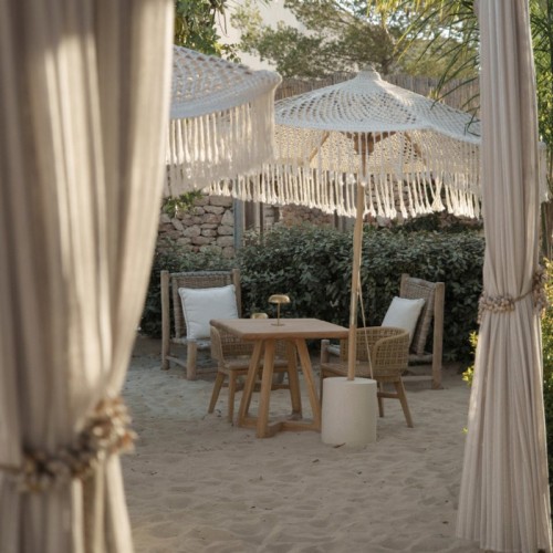 Bohemian Crochet Fringe Outdoor Umbrella With Sturdy Base For Hotel And Resort Lounges