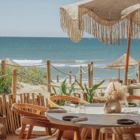 Bohemian Crochet Fringe Outdoor Umbrella With Sturdy Base For Hotel And Resort Lounges