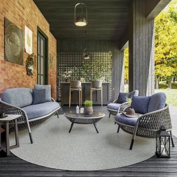 UV-Protected Geometric Pattern Outdoor Carpet With Non-Slip Backing For Hotel Resorts