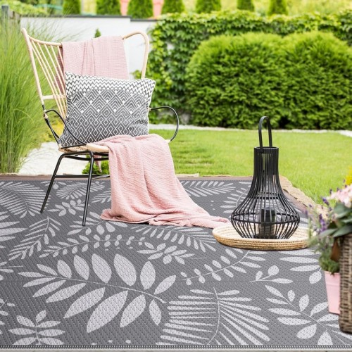 Lightweight Easy-Clean Outdoor Carpet For Hotel Balconies Patios And Open-Air Lounges