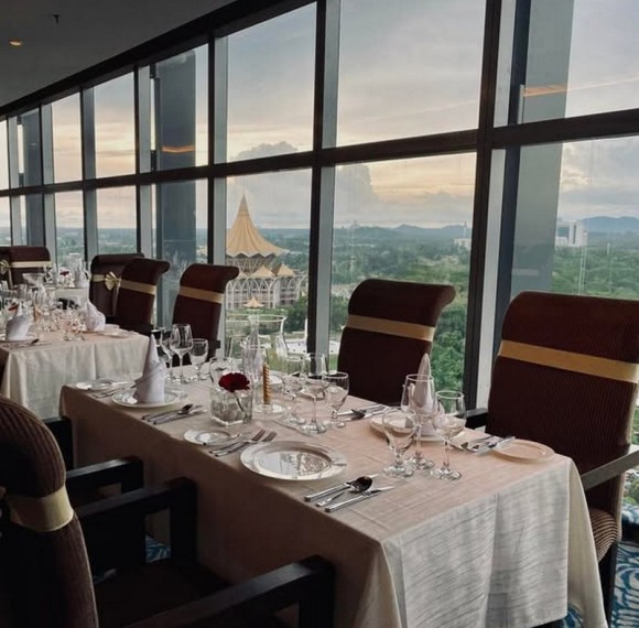Luxury Event Table Decor With White Linens And Floral Arrangements For Hotel Ballroom