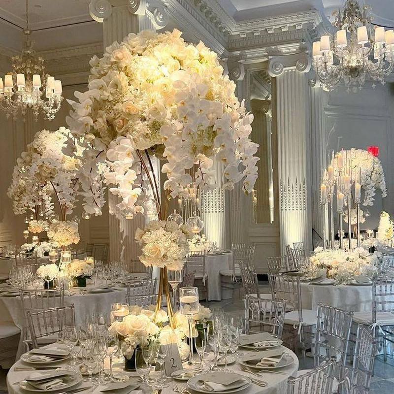 Elegant Floral Centerpieces 