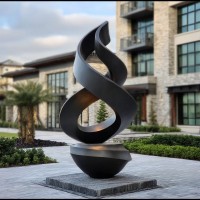 Abstract Twisted Metal Artwork For Hotel Garden And Outdoor Decoration
