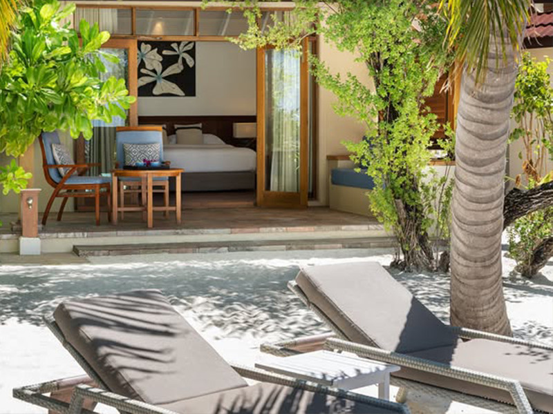 Hotel Poolside Outdoor Relaxation Pe Rattan Chaise Lounge Chair