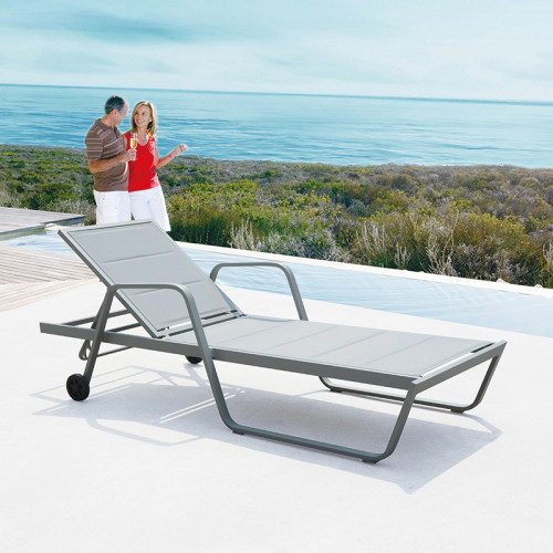 Mobile Wheel Textilene Beach Sunbed ForTropical Seaside Hotel Resort Outdoor